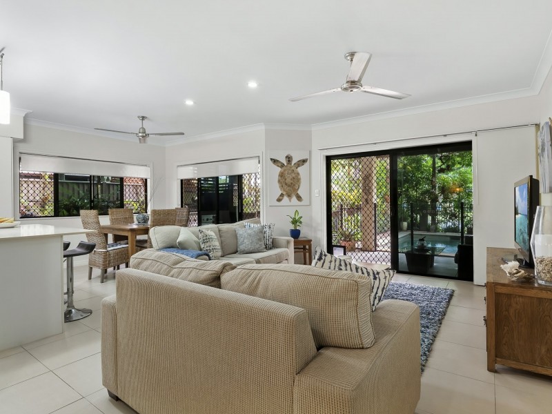 Unit 2/9 Rutherford Street, Yorkeys Knob QLD 4878