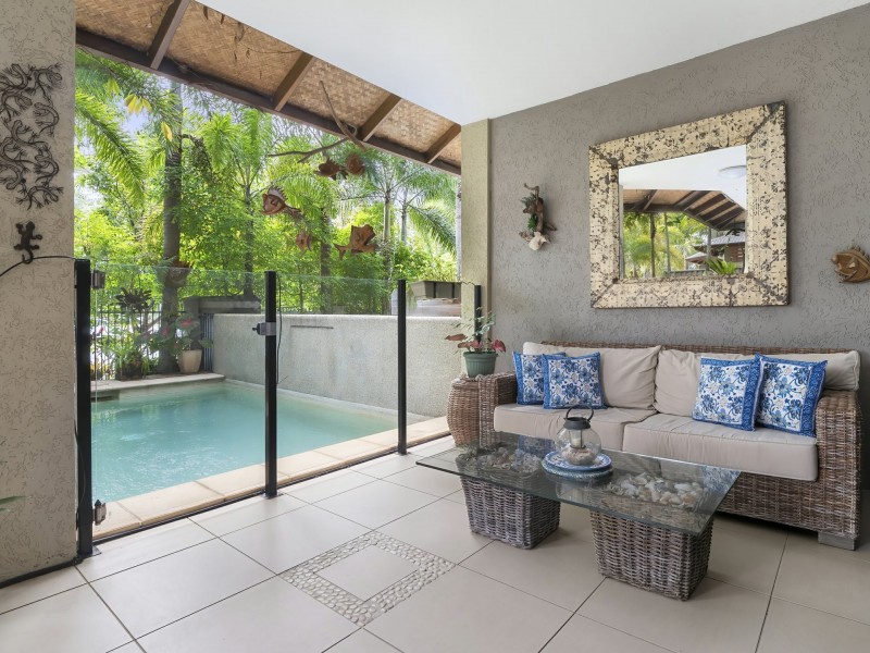 Unit 2/9 Rutherford Street, Yorkeys Knob QLD 4878