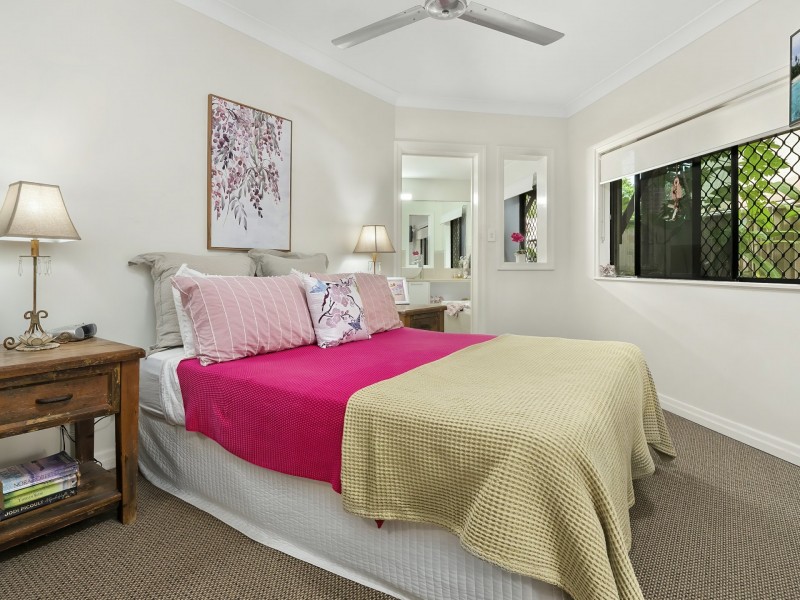 Unit 2/9 Rutherford Street, Yorkeys Knob QLD 4878