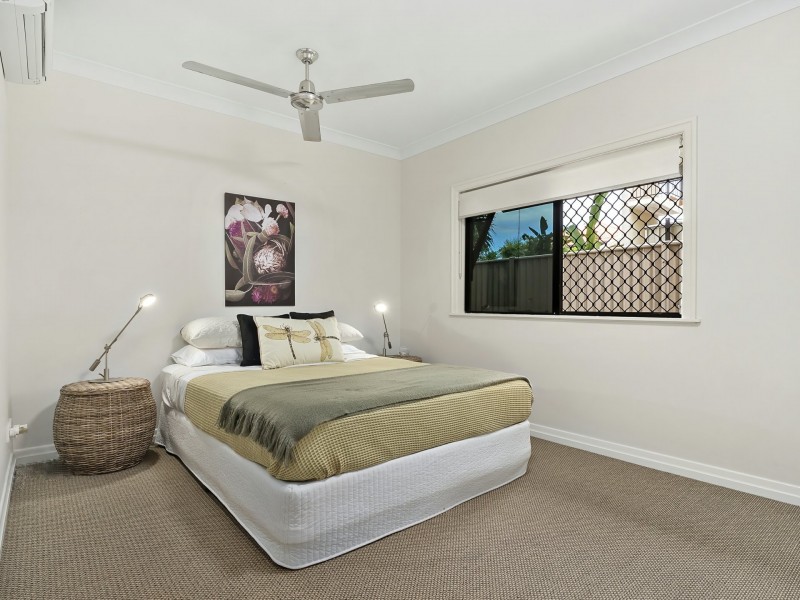 Unit 2/9 Rutherford Street, Yorkeys Knob QLD 4878