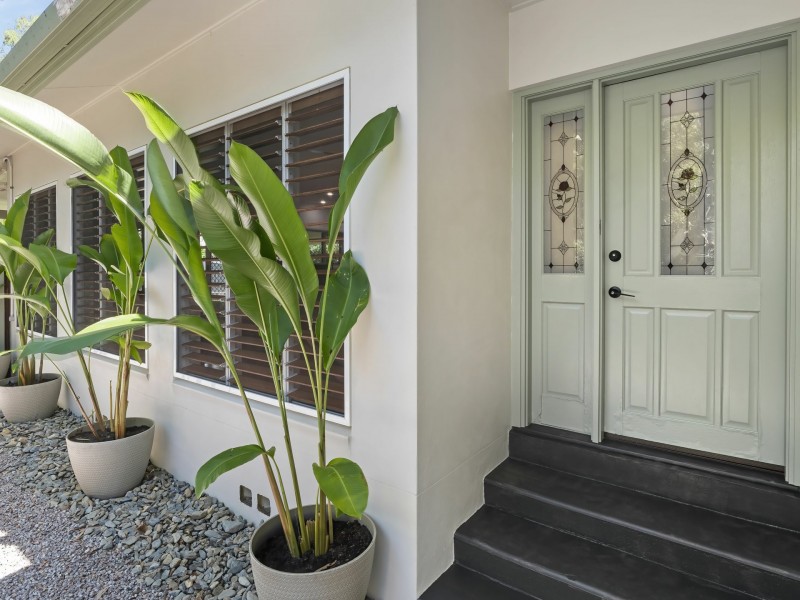 5 Legret Close, Clifton Beach QLD 4879