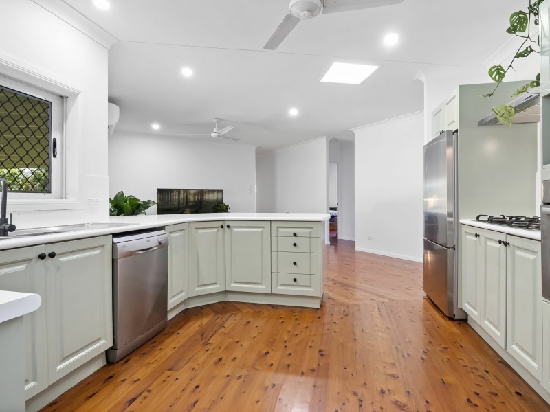 5 Legret Close, Clifton Beach QLD 4879