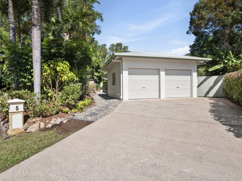 5 Legret Close, Clifton Beach QLD 4879