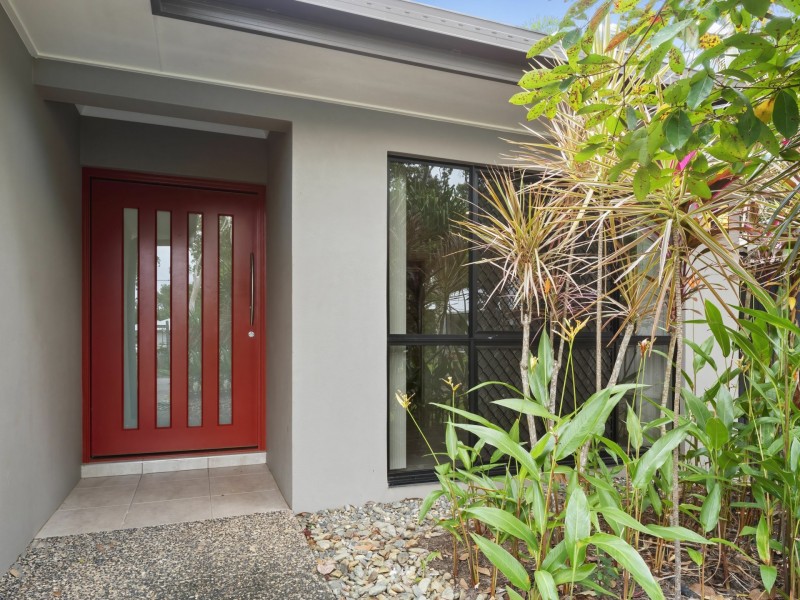 2 Lighthouse Court, Trinity Beach QLD 4879