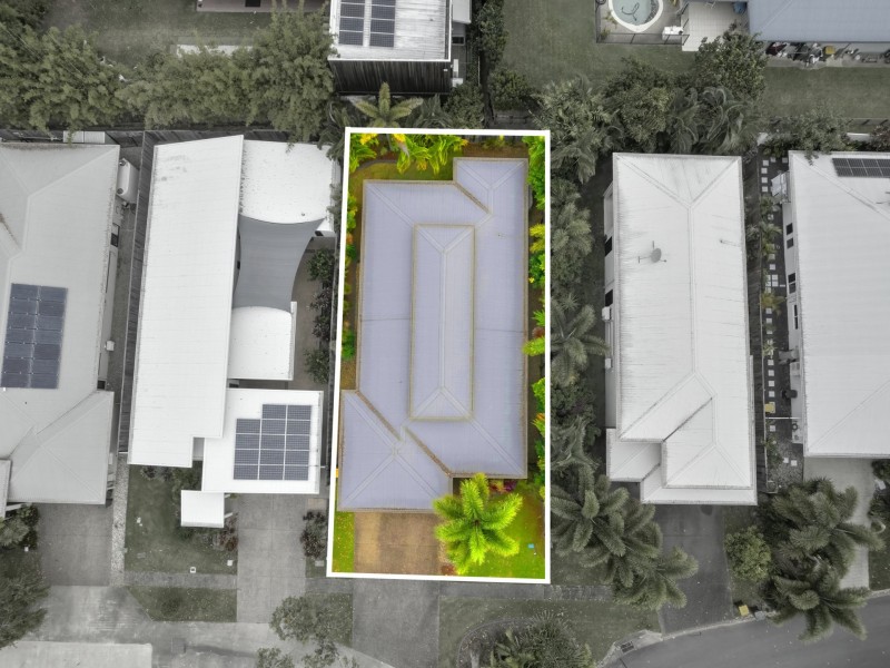 2 Lighthouse Court, Trinity Beach QLD 4879