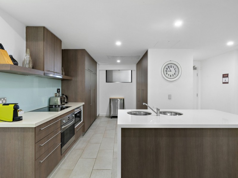 207/5 Triton Street, Palm Cove QLD 4879