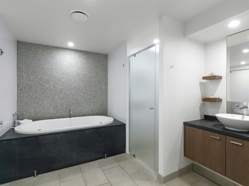 207/5 Triton Street, Palm Cove QLD 4879