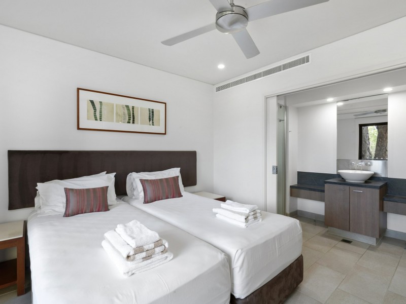 207/5 Triton Street, Palm Cove QLD 4879