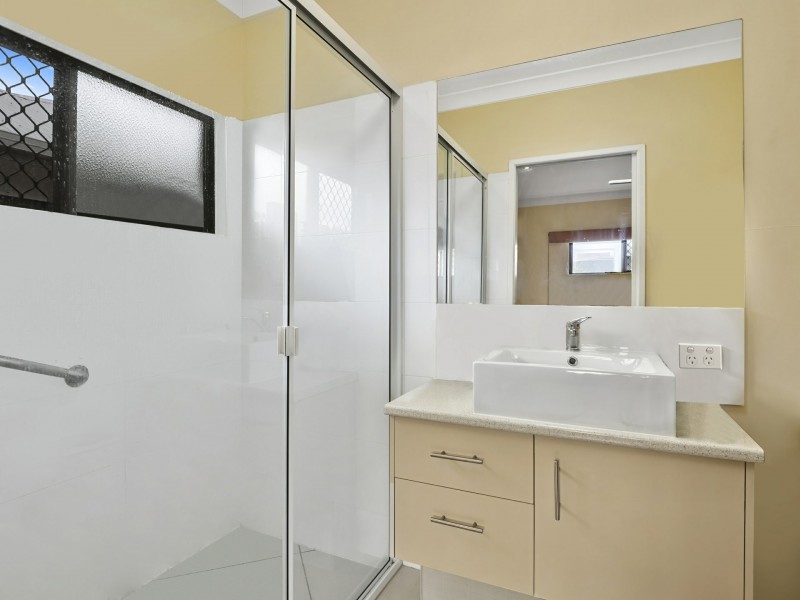 3 Kaban Grove, Trinity Park QLD 4879