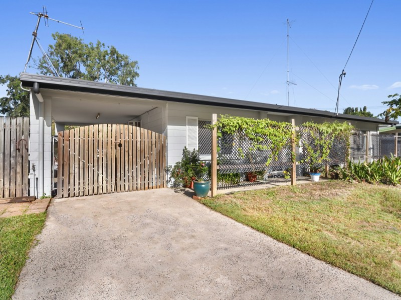 12 Samuel Street, Yorkeys Knob QLD 4878