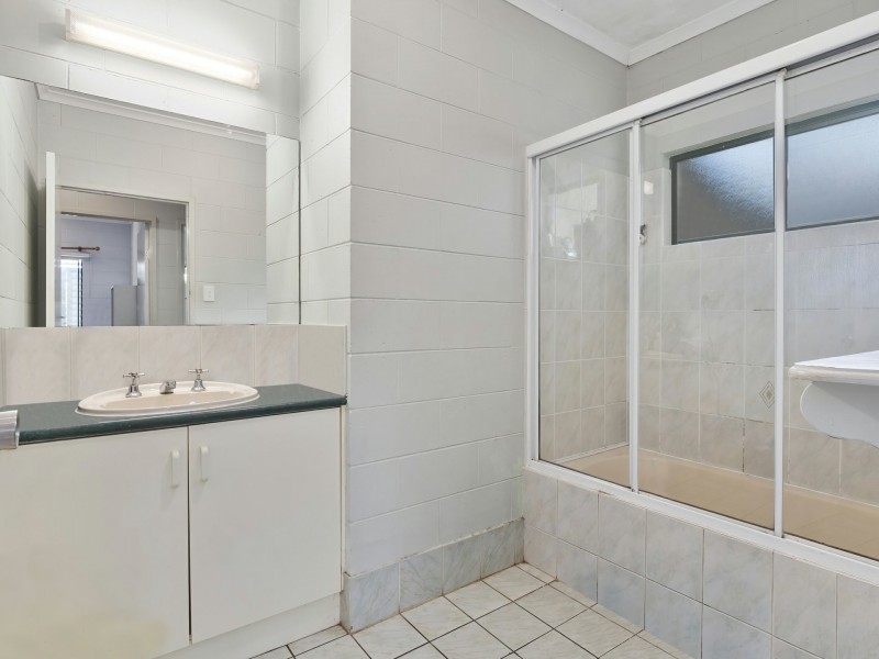 36 Wattle Street, Yorkeys Knob QLD 4878