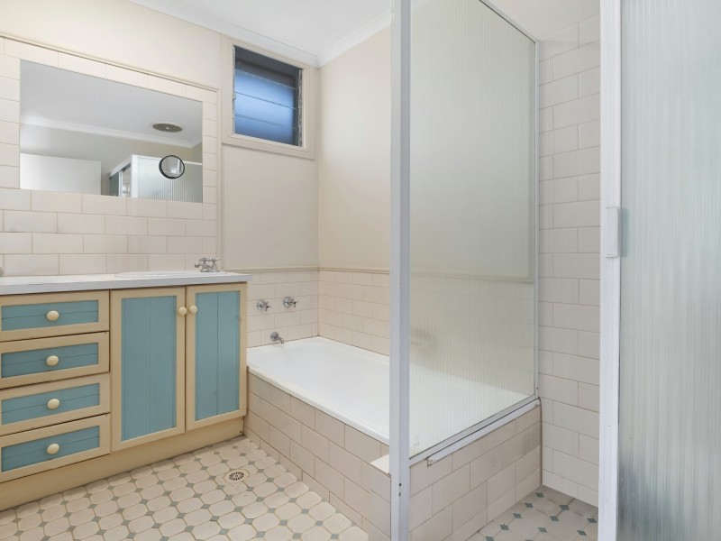 38 Wattle Street, Yorkeys Knob QLD 4878