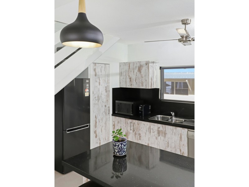 8/79 Arlington Esplanade, Clifton Beach QLD 4879