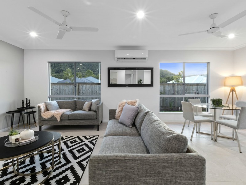 1 Master Circuit, Trinity Beach QLD 4879