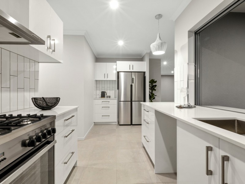 1 Master Circuit, Trinity Beach QLD 4879