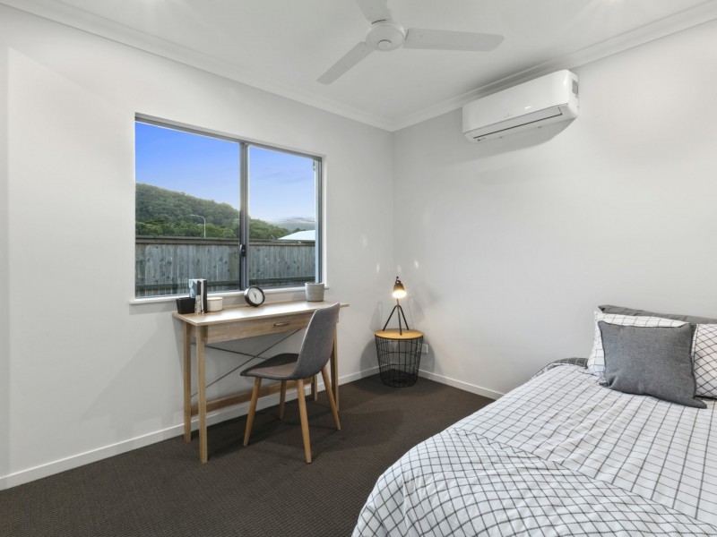 1 Master Circuit, Trinity Beach QLD 4879