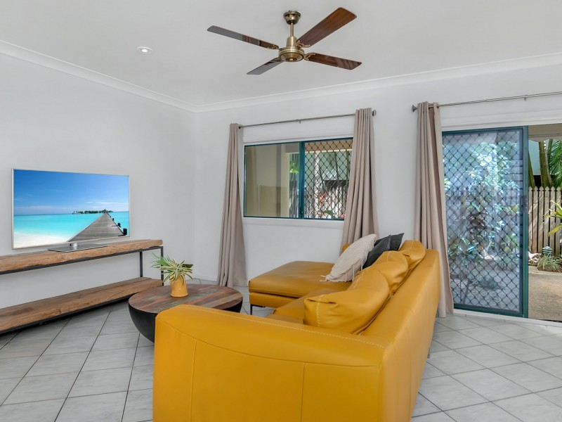 Unit 2/25 Amphora Street, Palm Cove QLD 4879