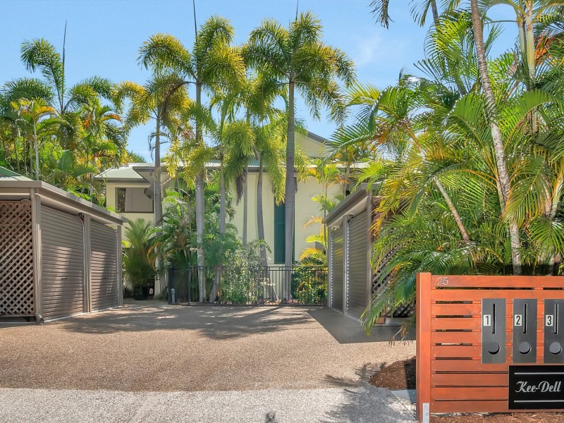 Unit 2/25 Amphora Street, Palm Cove QLD 4879