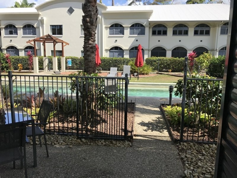 21/81-85 Cedar Road, Palm Cove QLD 4879