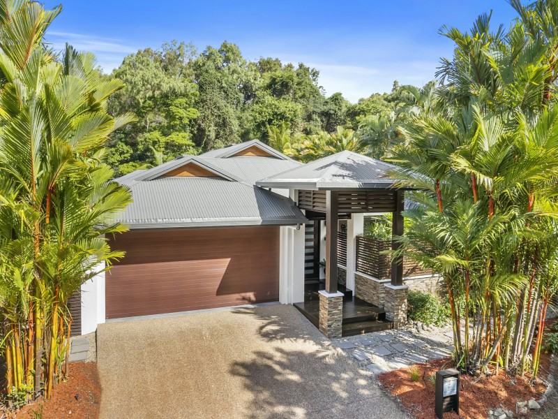 19 Aurelia Road, Palm Cove QLD 4879