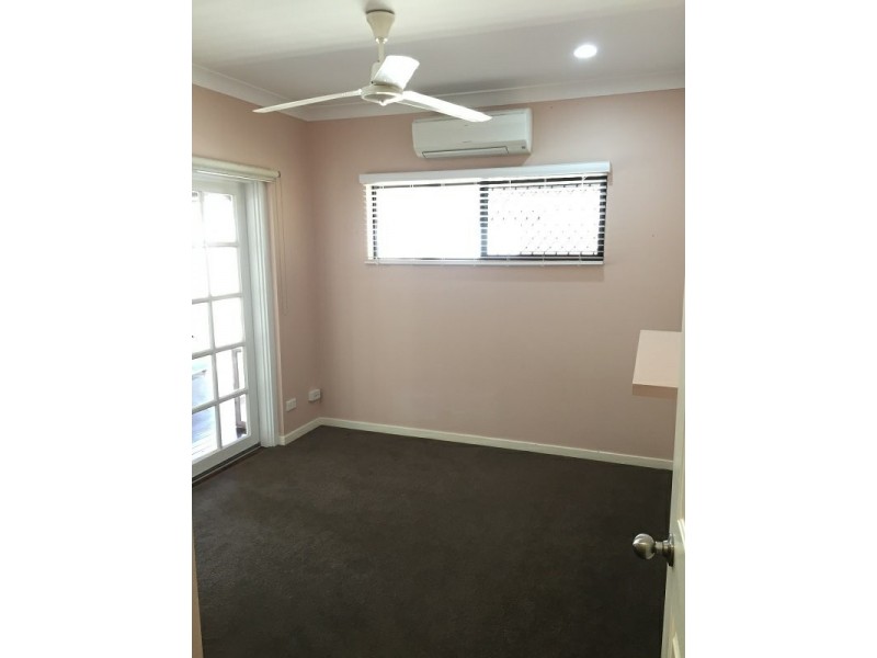 21 Norwood Crescent, Trinity Park QLD 4879