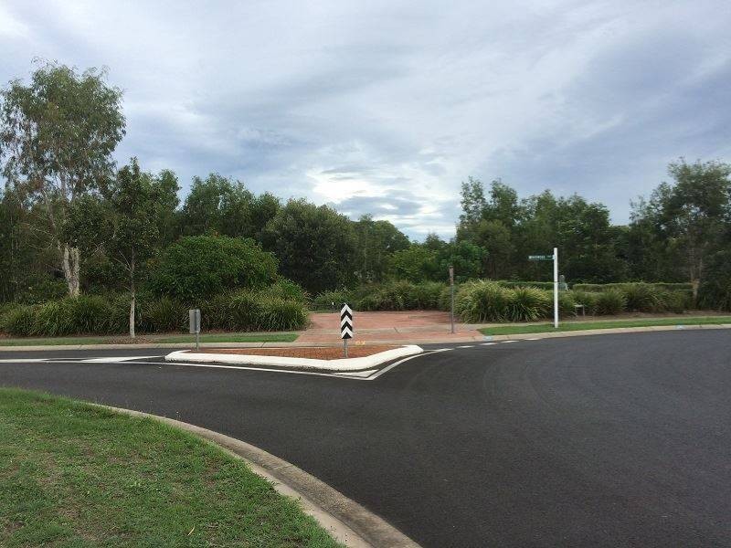 21 Norwood Crescent, Trinity Park QLD 4879