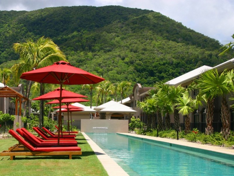 Apartment 5/81-85 Cedar Road, Palm Cove QLD 4879