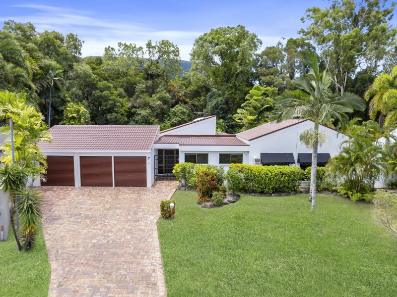 6 Lena Close, Clifton Beach QLD 4879