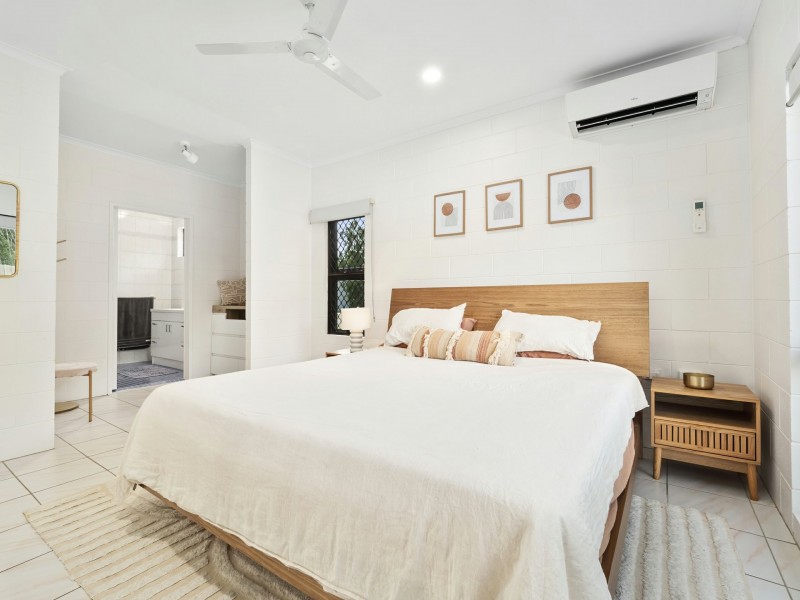 17 St Crispin Street, Clifton Beach QLD 4879