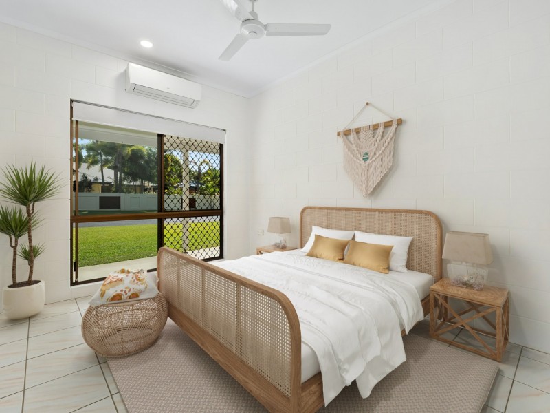17 St Crispin Street, Clifton Beach QLD 4879