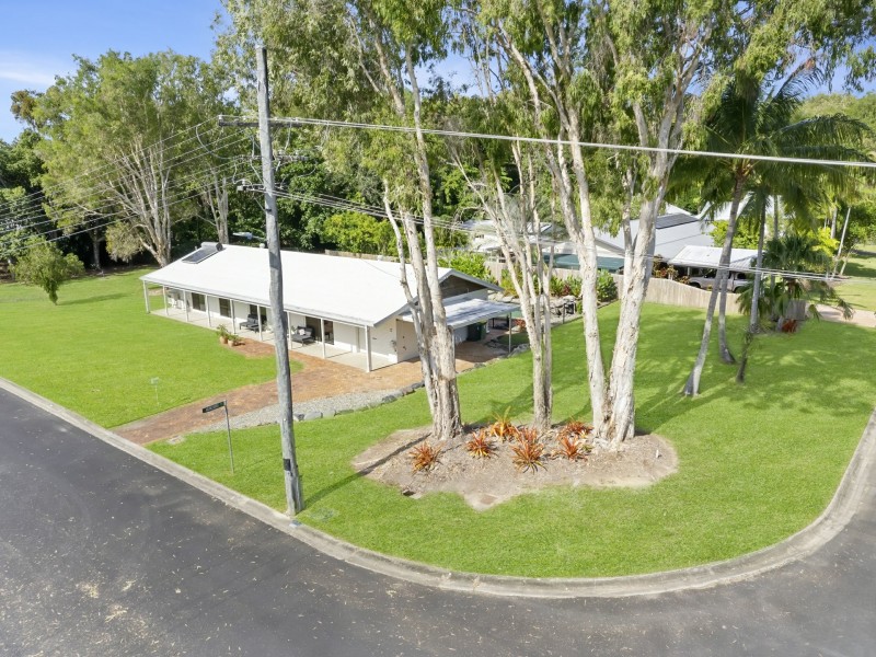 17 St Crispin Street, Clifton Beach QLD 4879