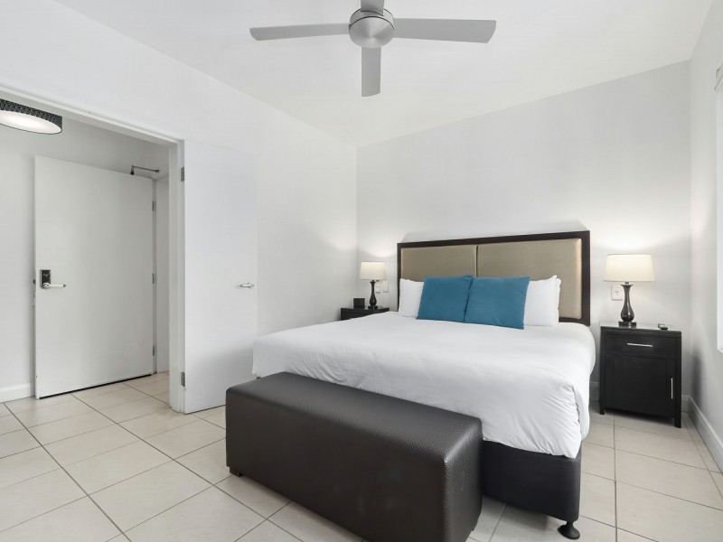5431-5432/123-127 Williams Esplanade, Palm Cove QLD 4879