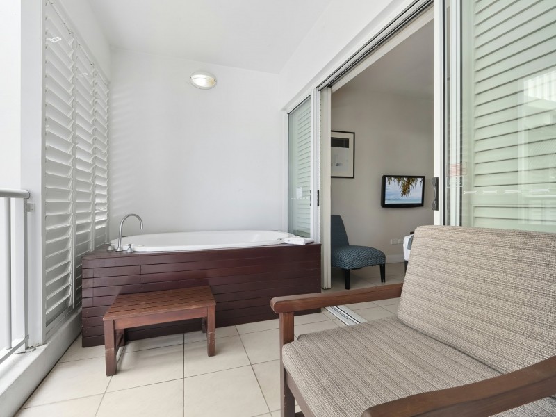 5431-5432/123-127 Williams Esplanade, Palm Cove QLD 4879