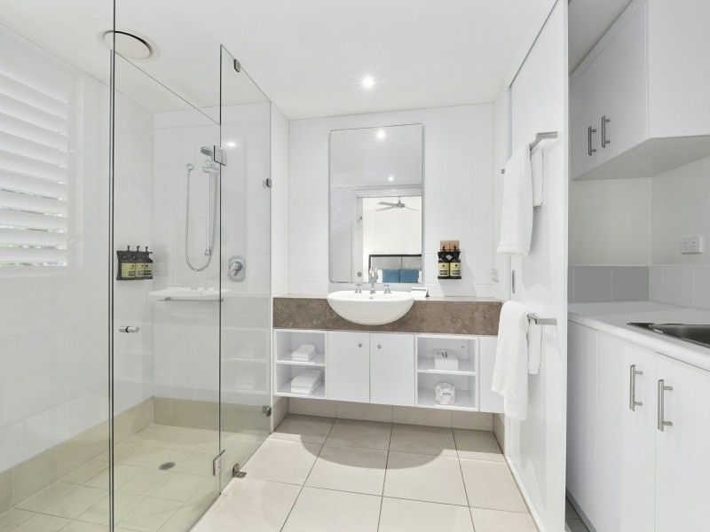 5431-5432/123-127 Williams Esplanade, Palm Cove QLD 4879