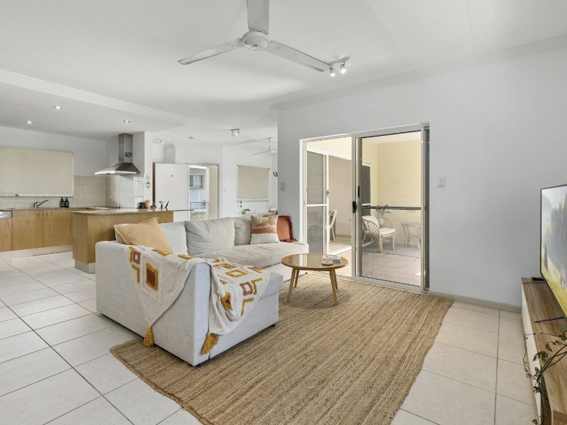 7/77 Arlington Esplanade, Clifton Beach QLD 4879