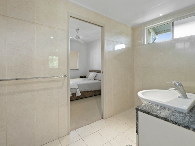 7/77 Arlington Esplanade, Clifton Beach QLD 4879