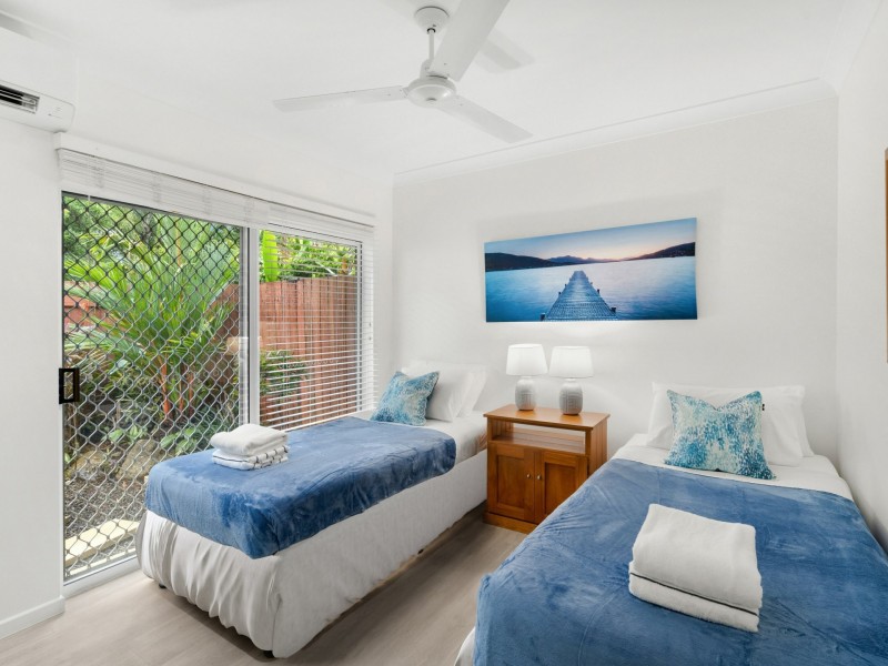 7/24 Warren Street, Palm Cove QLD 4879