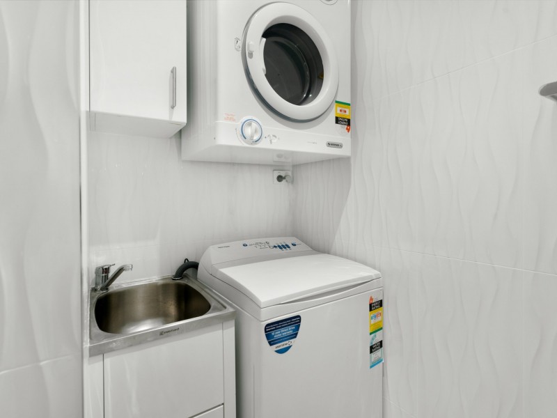 7/24 Warren Street, Palm Cove QLD 4879