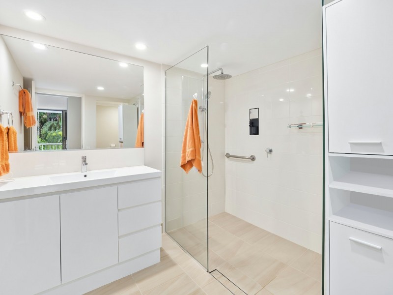 8/119-125 Arlington Esplanade, Clifton Beach QLD 4879