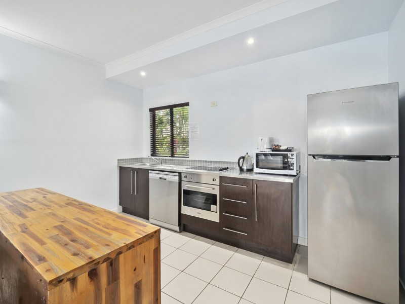 25/81-85 Cedar Road, Palm Cove QLD 4879