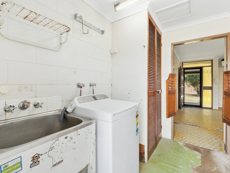 425 Varley Street, Yorkeys Knob QLD 4878