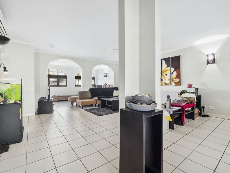 56/81-85 Cedar Road, Palm Cove QLD 4879