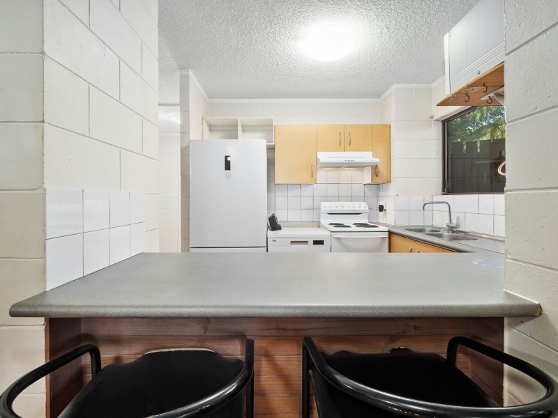 2/22-24 Rutherford Street, Yorkeys Knob QLD 4878