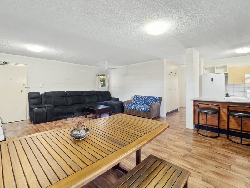 2/22-24 Rutherford Street, Yorkeys Knob QLD 4878