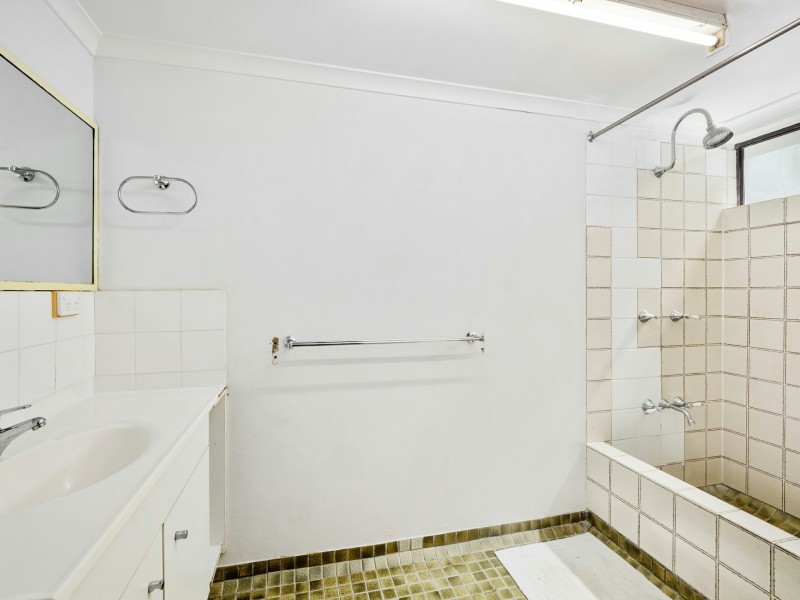 2/22-24 Rutherford Street, Yorkeys Knob QLD 4878