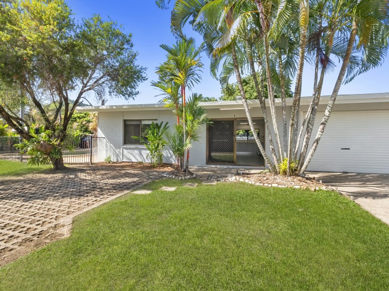 1/6 Simbai Close, Trinity Beach QLD 4879