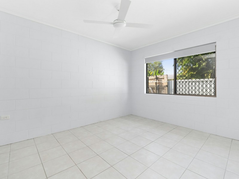 1/6 Simbai Close, Trinity Beach QLD 4879