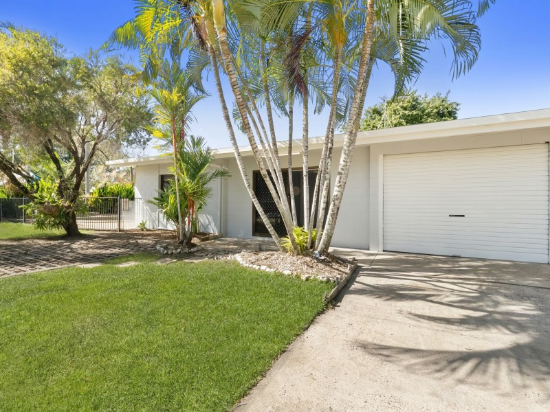 1/6 Simbai Close, Trinity Beach QLD 4879