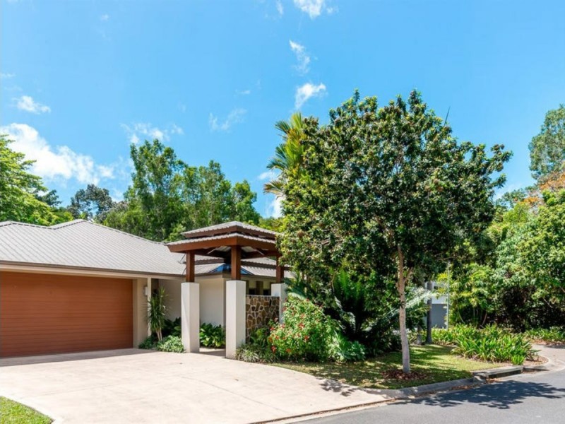 21 Litara Court, Palm Cove QLD 4879