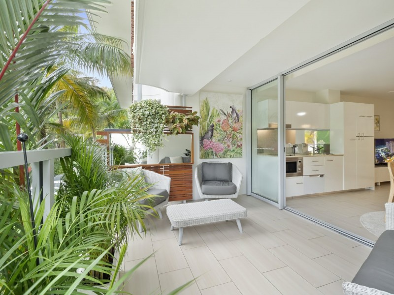 2210/2-22 Veivers Road, Palm Cove QLD 4879